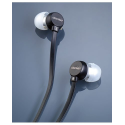 Écouteurs intra-auriculaires avec câble plat léger et résistant