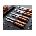4 fourchettes et 4 couteaux à steak avec Lames crantées en acier inoxydable