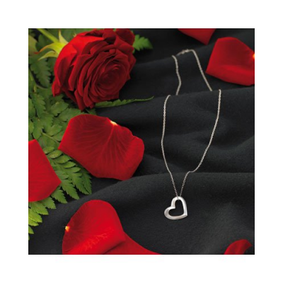 Collier avec pendentif en coeur argent