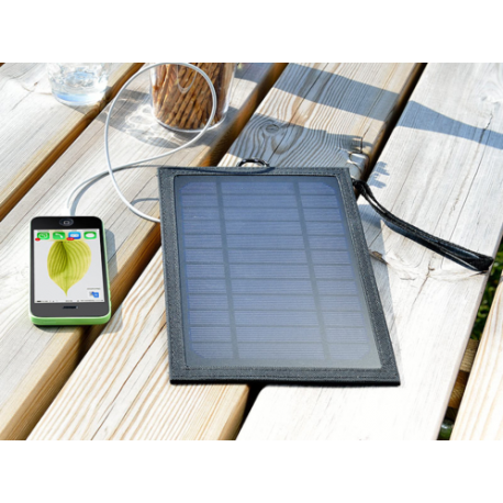 Panneau solaire nomade et étanche sortie usb 5v revolt